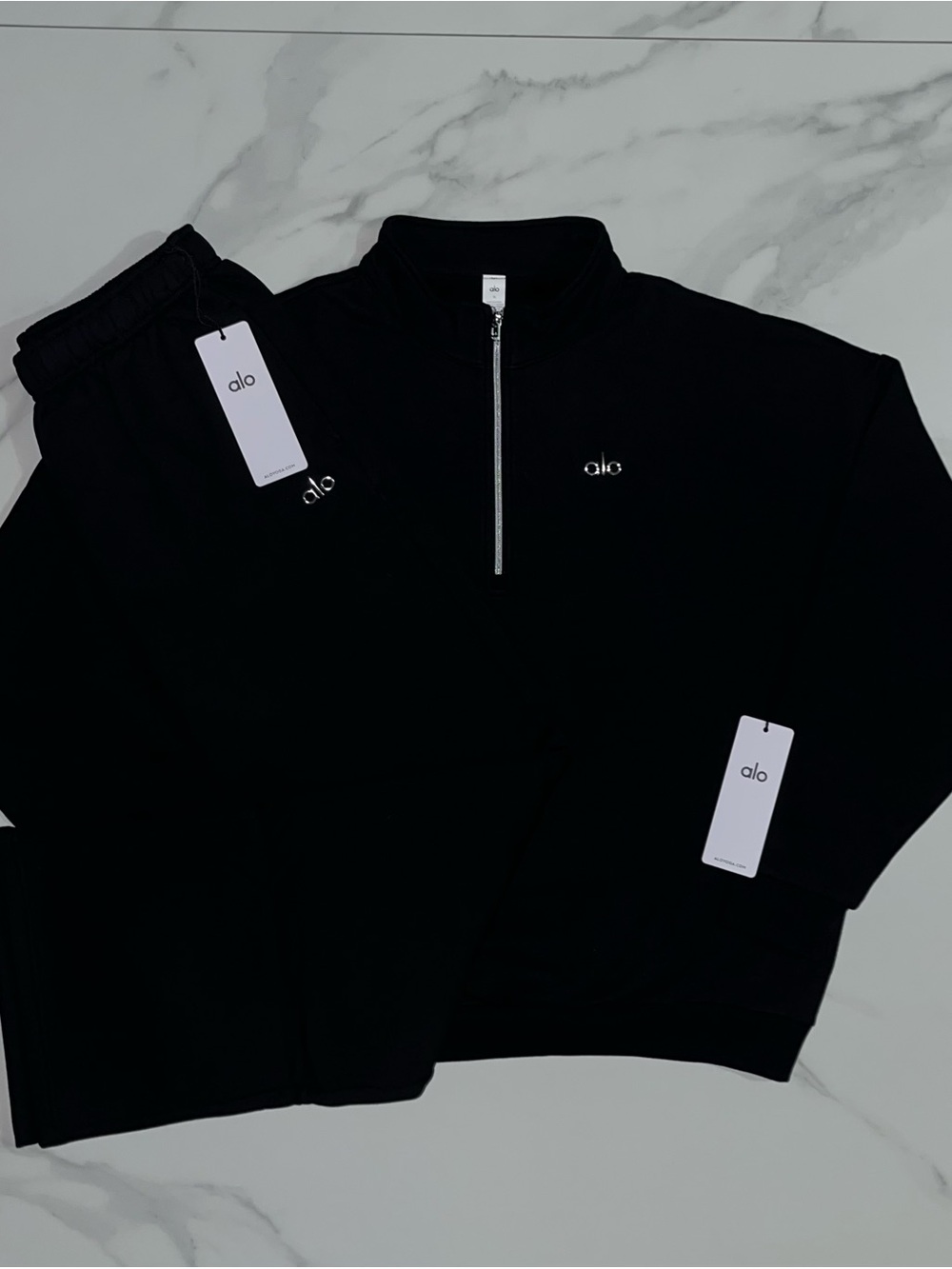 Alo Yoga Accolade 1/4 Zip Sweatshirt & Straight Leg Sweatpants Set Black Size XL